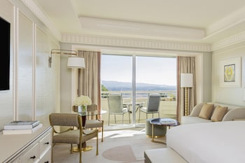 Premier Room, 2 Twin Beds (Deluxe Rome View)