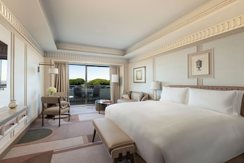 Premier Room, 1 King Bed, Non Smoking