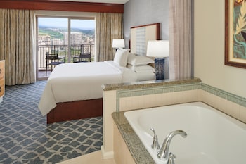 Suite, 1 Bedroom, City View (1 King with Sofabed)