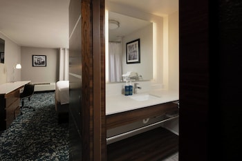 Deluxe Room, 1 King Bed