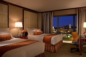 Standard Room, 2 Double Beds