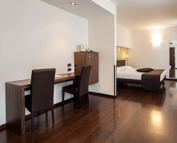 Superior Room, 1 King Bed