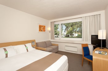 Standard Room, 1 Queen Bed with Sofa bed