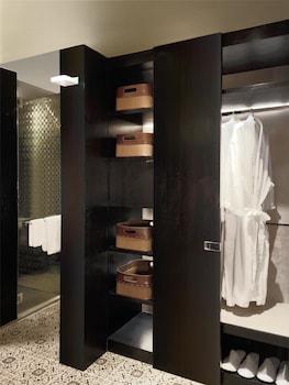 Room, 2 Twin Beds (High Floor)