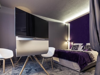 Privilege, Junior Suite, 1 King Bed with Sofa bed
