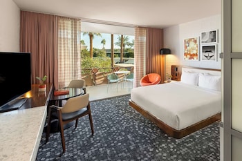 Two Bedroom Hideaway Suite King
