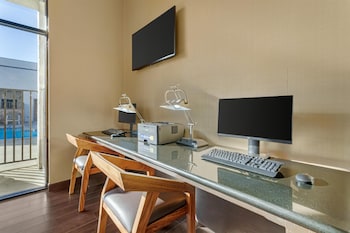 Suite, 2 Queen Beds, Non Smoking (Oversized Room;with Sofabed)