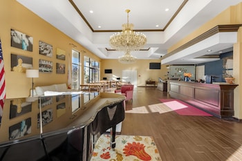 Standard Room, 1 King Bed, Non Smoking, Refrigerator & Microwave