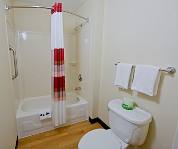 Standard Room, 1 King Bed (Smoke Free)