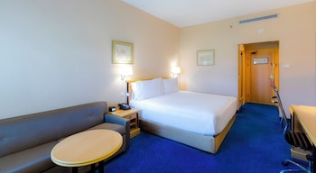 Standard Room, 1 Twin Bed, Pool View