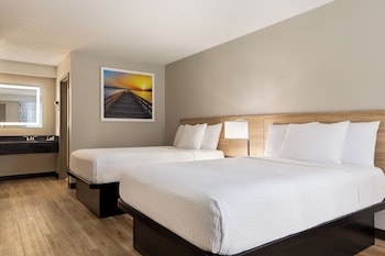 2nd floor 2 Full XL beds