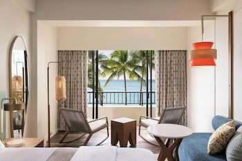 Room, 2 Queen Beds, Oceanfront (Surfrider, Newly Renovated)