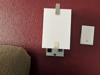 Superior Room, 1 King Bed, Roll-in Shower, Non Smoking