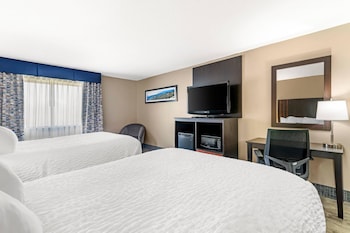 Suite, 2 Queen Beds, Non Smoking