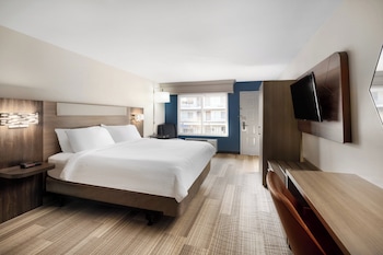 Standard Room, 1 King Bed, Accessible (MOBILITY)