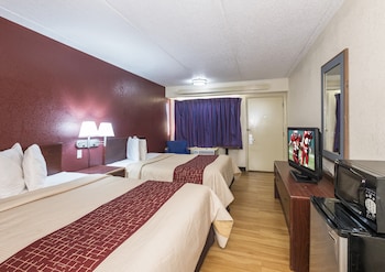 Deluxe Room, 2 Queen Beds, Non Smoking