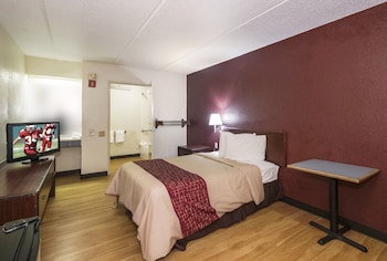 Deluxe Room, 1 Queen Bed, Accessible, Non Smoking (Roll-In Shower)
