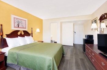 Standard Room, 1 Queen Bed, Non Smoking
