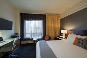 Deluxe Room, 1 King Bed
