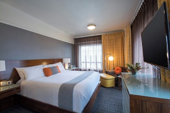Superior Room, 1 King Bed