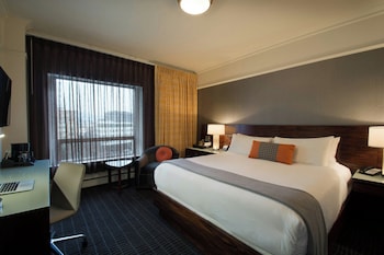 Deluxe Room, 1 King Bed