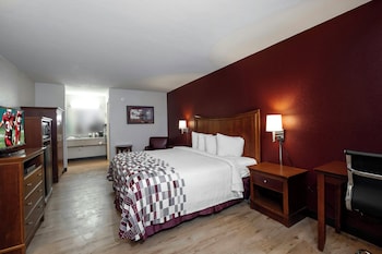 Superior Room, 1 King Bed, Non Smoking (First Floor)