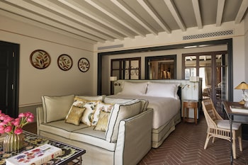 Premium Suite (Junior)