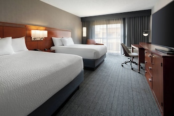 Room, 2 Queen Beds (Hearing Accessible)