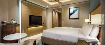Room, 1 King Bed, Sea View