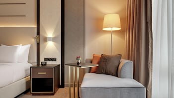 Room, 2 Twin Beds, Courtyard View