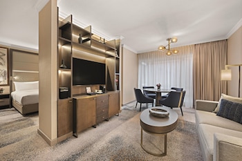 Junior Suite, 1 King Bed