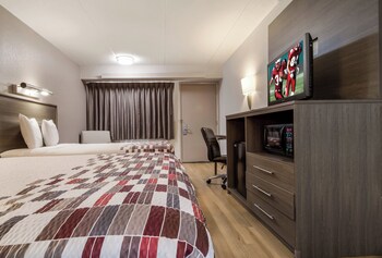 Deluxe Room, 2 Double Beds, Non Smoking