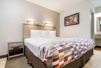 Deluxe Room, 1 King Bed, Non Smoking