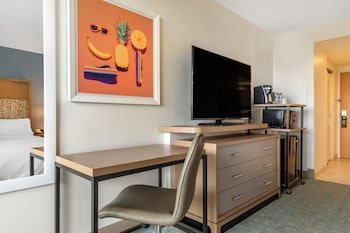 Premium Room, 2 Queen Beds (Disney Springs View)