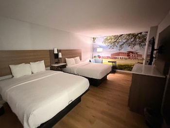 Standard Room, 2 Double Beds, Non Smoking