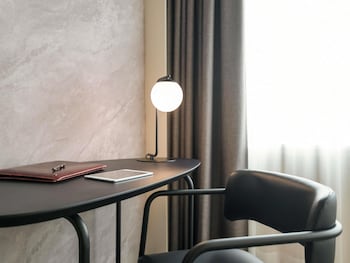 Superior Double Room, 1 Double Bed (high floor)