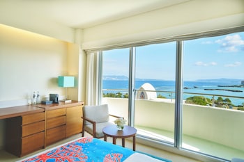 Classic Room, Ocean View (2 Single, Coral Floor)