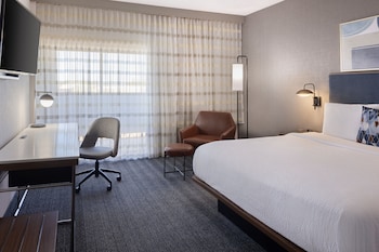 Suite, 1 Bedroom, Hearing Accessible (Accessible Bathtub)
