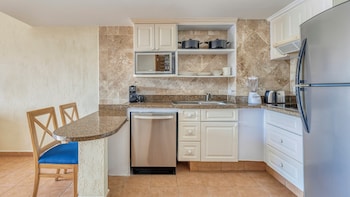 Villa (Master Suite, Stand Alone)