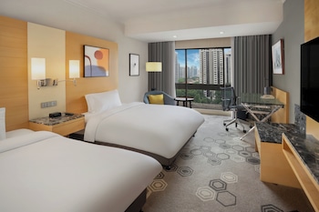 Deluxe Room (Walk-In Shower)