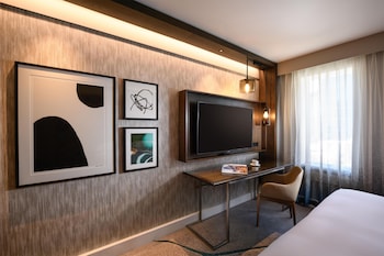 Deluxe Room, 1 King Bed