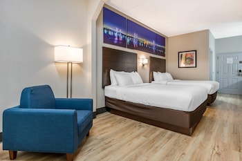 Room, 2 Queen Beds, Non Smoking (Upgrade)