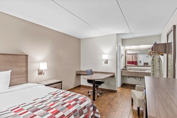 Superior Room, 1 King Bed, Smoking