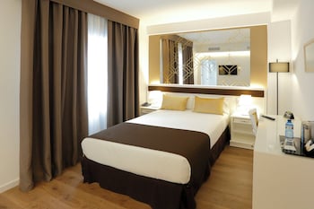 Double Room (King Size)