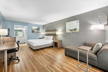 Standard Room, 1 King Bed, Non Smoking