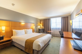 Premium Room, 1 Queen Bed (High Floor)