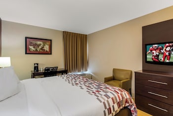 Deluxe Room, 1 King Bed, Accessible, Non Smoking