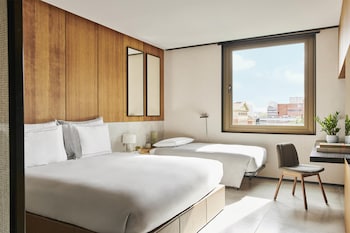 Room, 1 King Bed (WITH EXTRA BED)