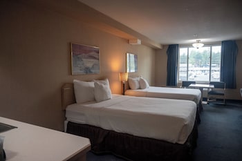 Standard Room 2 Queen Beds (Pet Friendly)