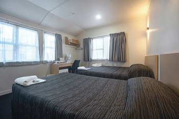 Economy Double or Twin with Shared Bathroom